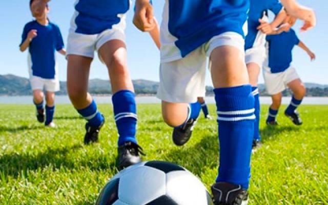 10 razones por las que los niños y adolescentes deben hacer deporte