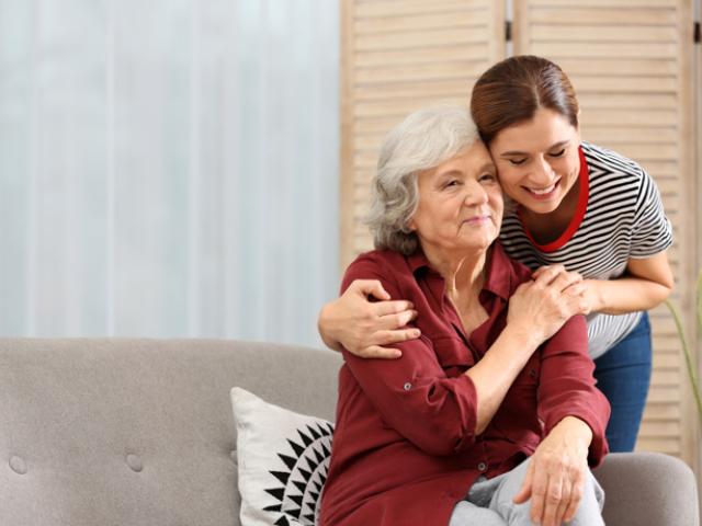 Ejemplo de si el Alzheimer es hereditario de madres a hijas.