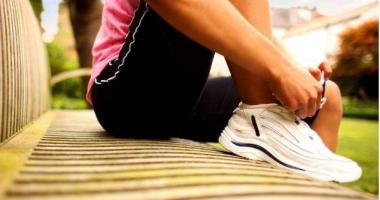 Si corres, asegúrate de utilizar las zapatillas adecuadas para evitar lesionarte