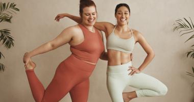 Ejemplo de cuerpo ectomorfo en mujeres.